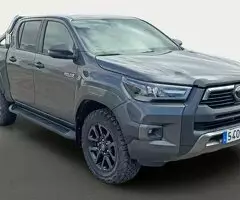 Toyota Hilux 2.8 D-4D C. Doble Invincible - 2